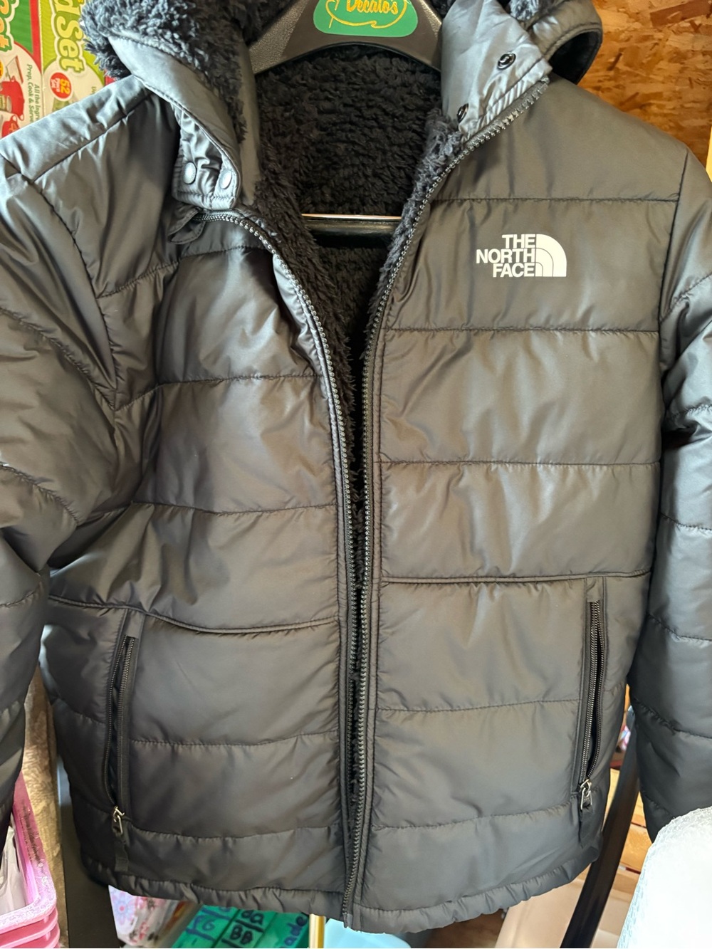 The North Face Boys Black Insulated Puffy Jacket. Reversible.